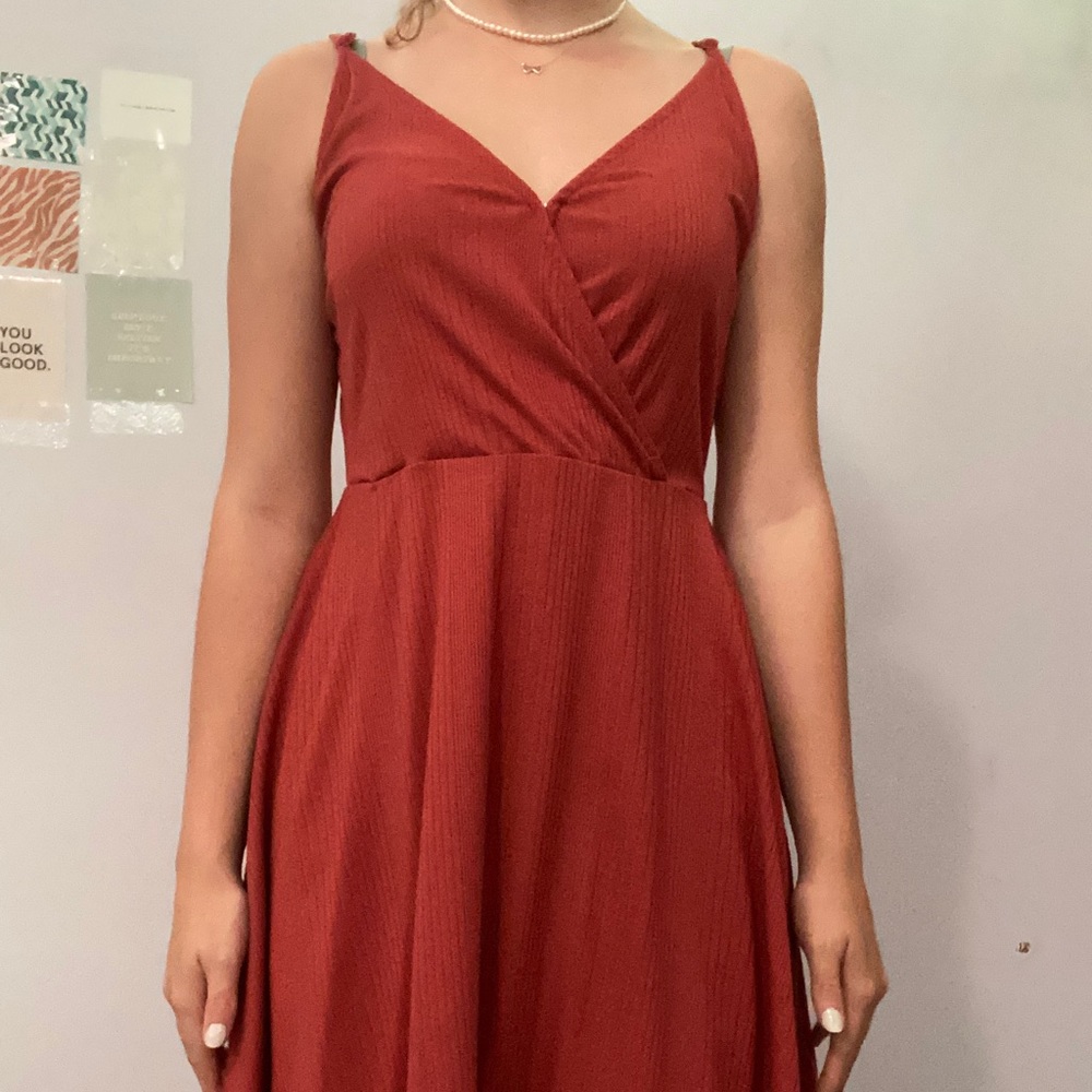 burgundy dress